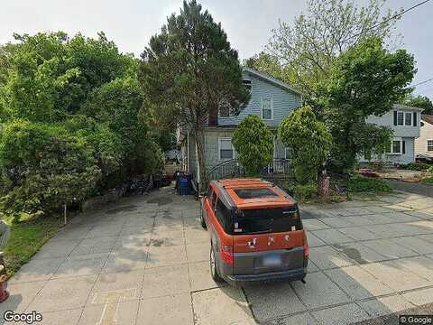 Elberta, TRUMBULL, CT 06611