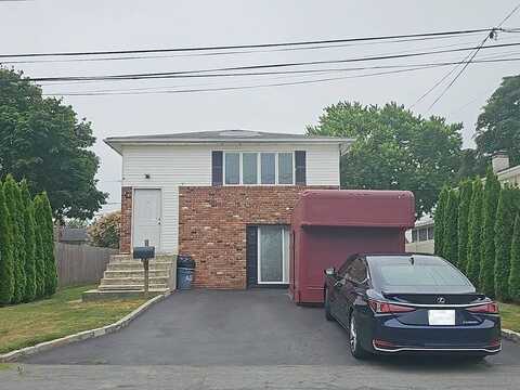 3Rd, LINDENHURST, NY 11757