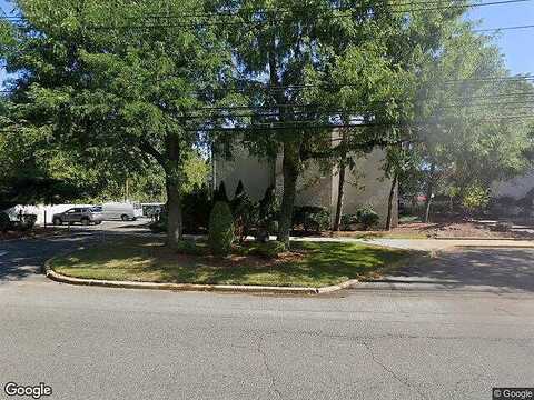 River Rd Apt C, NUTLEY, NJ 07110