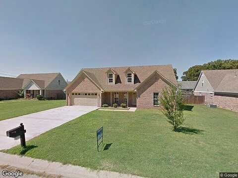 Royal Oaks, BRIGHTON, TN 38011