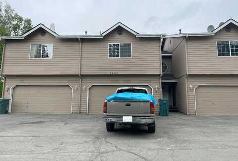 Chilkoot Ct 2, Anchorage, AK 99504