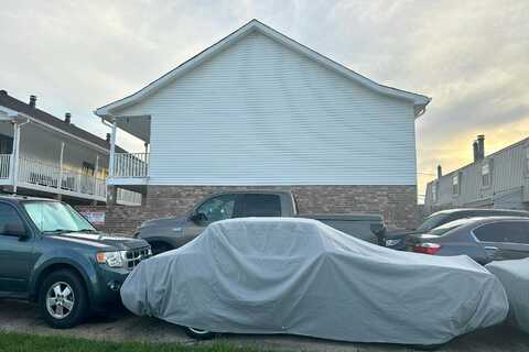 Carriage Ln Apt D, DESTREHAN, LA 70047