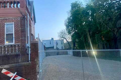 227Th, BRONX, NY 10466