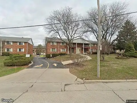 Howard, MILWAUKEE, WI 53220