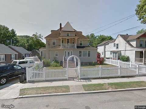 George, BABYLON, NY 11702