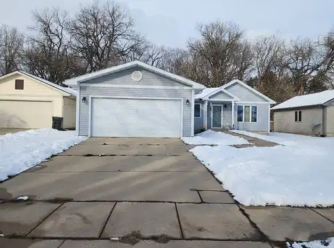 Eads, URBANA, IL 61801