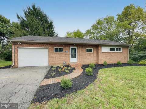 Royal, YORK, PA 17402