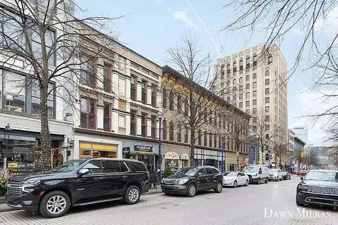 Monroe Center Street Nw, 206, Grand Rapids, MI 49503