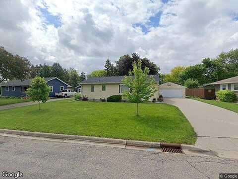 Linda, EAGLE LAKE, MN 56024