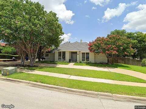 Royal Crest, GARLAND, TX 75043