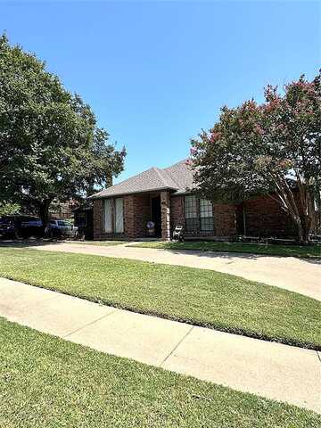Royal Crest, GARLAND, TX 75043