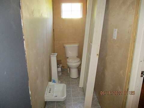 Henry, WEWAHITCHKA, FL 32465