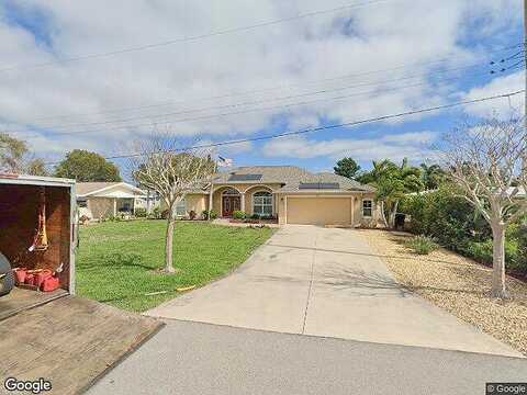 Pine, VENICE, FL 34285