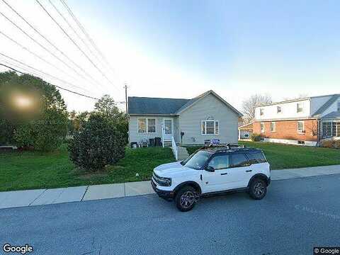 Smith, LEBANON, PA 17042