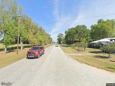 Cr, Lake Panasoffkee, FL 33538