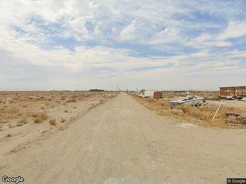 W Avenue A #8, Lancaster, CA 93535