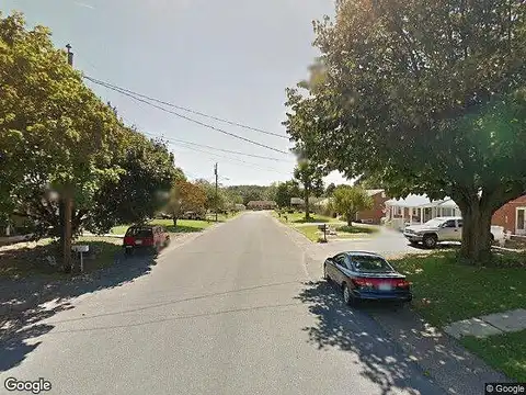 Crown Rdg, Staunton, VA 24401