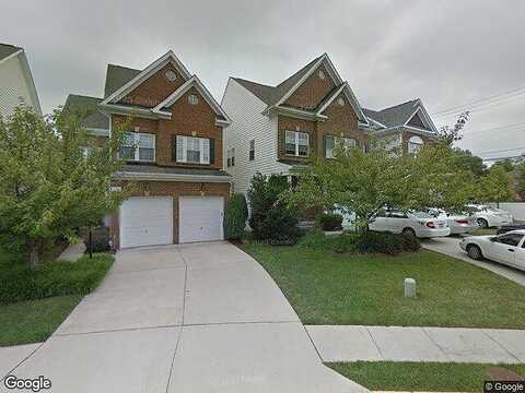 Megan, FAIRFAX, VA 22030