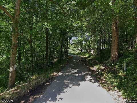 Rives Rd, Sparta, TN 38583