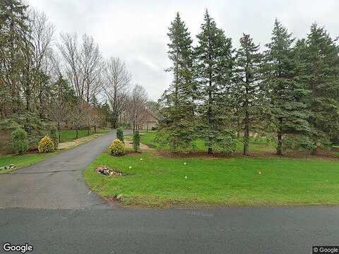 Foxford, CHANHASSEN, MN 55317