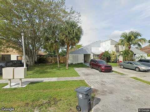 White Pine, WELLINGTON, FL 33414