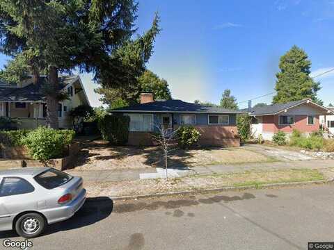 81St, PORTLAND, OR 97213
