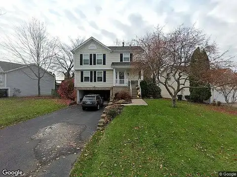 Sarah, CRANBERRY TOWNSHIP, PA 16066