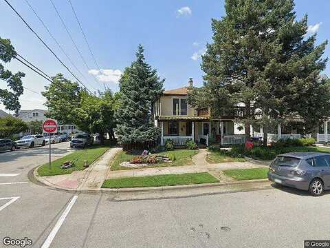 Maple, CONSHOHOCKEN, PA 19428