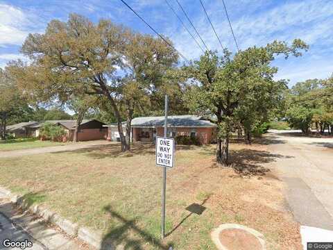Mistletoe, KENNEDALE, TX 76060