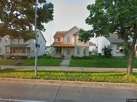 Walnut, MILWAUKEE, WI 53205