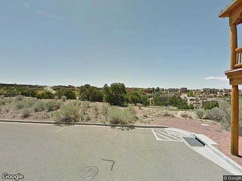 E Via Plaza Nueva #5, Santa Fe, NM 87507