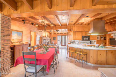 8Th, TUCSON, AZ 85748