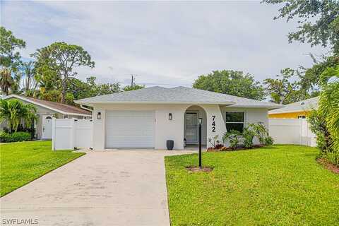 99Th, NAPLES, FL 34108