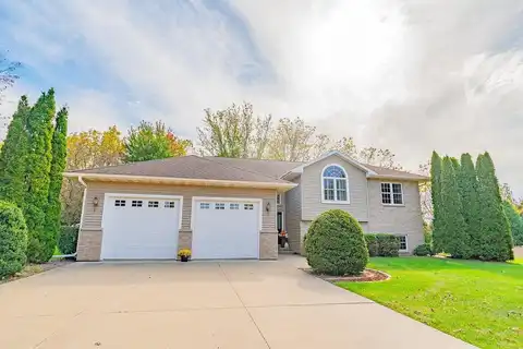 Evergreen, SPRING GREEN, WI 53588