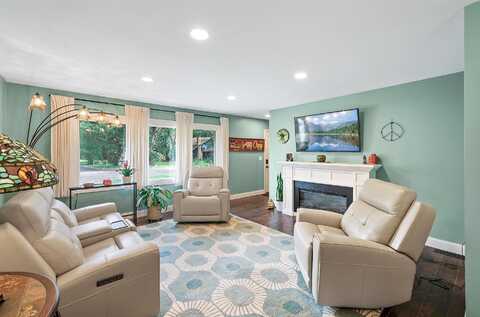 Riverview, CHAMPLIN, MN 55316