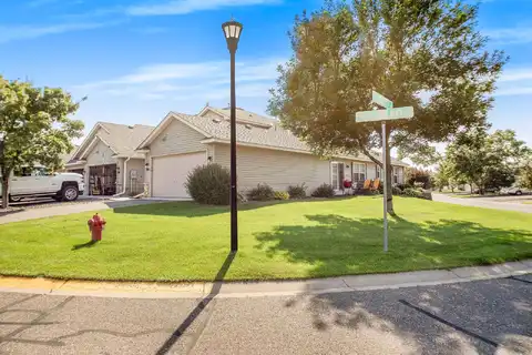 Golden, ISANTI, MN 55040