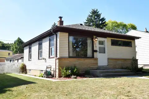 Lisbon, MILWAUKEE, WI 53222