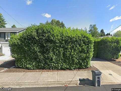10Th, MCMINNVILLE, OR 97128