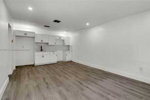 Plunkett, HOLLYWOOD, FL 33023