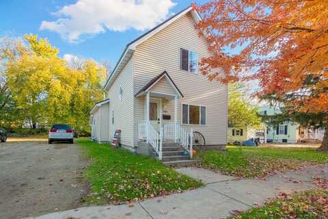 Bangs, MARINETTE, WI 54143