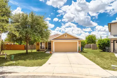 Whispering, NEW BRAUNFELS, TX 78130