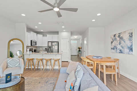 Pointe, PANAMA CITY BEACH, FL 32407