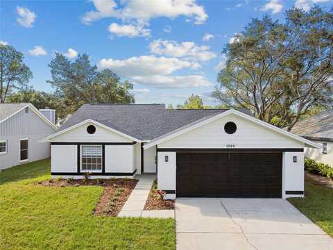 Weaver, LUTZ, FL 33559