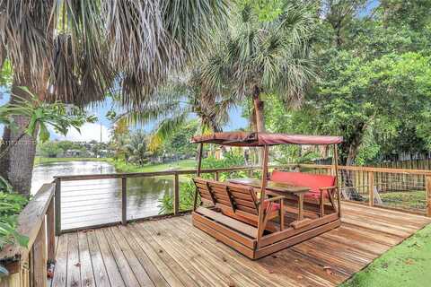 43Rd, COCONUT CREEK, FL 33066