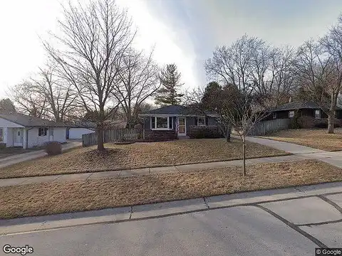 Lynhaven, OAK CREEK, WI 53154