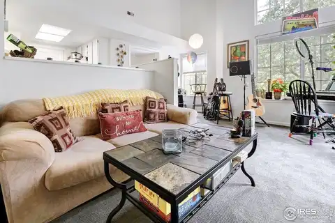White Rock Cir, Boulder, CO 80301