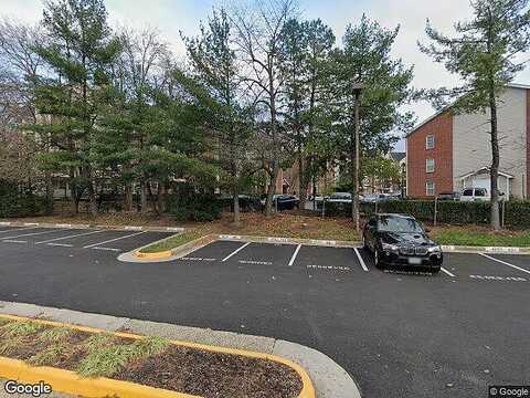 Wyndham Cir, Alexandria, VA 22302