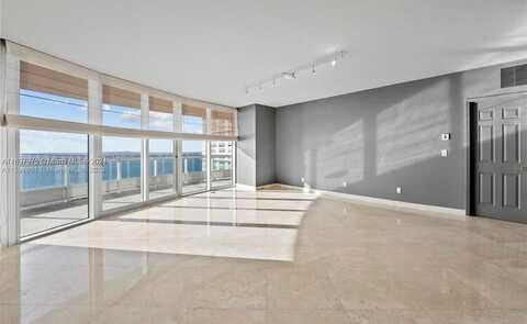 Brickell Ave, Miami, FL 33129