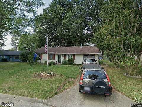 Debbie, NEWPORT NEWS, VA 23602