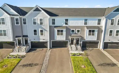 Jody, COTTAGE GROVE, MN 55016